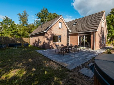 Chalet Vakantiepark De Wiltzangh - De Havezate Wellness - Outdoor photo 2