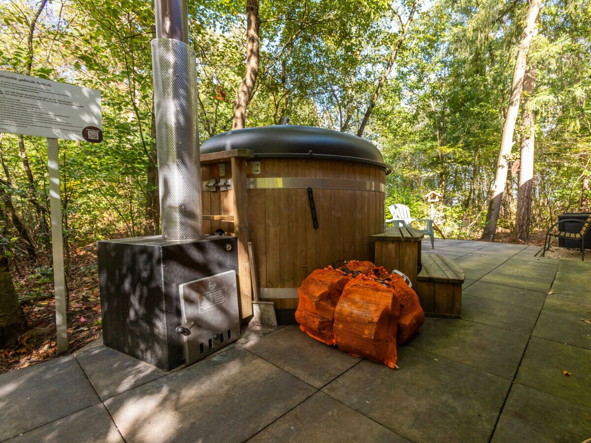 Chalet Vakantiepark De Wiltzangh - Heideborg Lodge Hottub - Outdoor photo 5