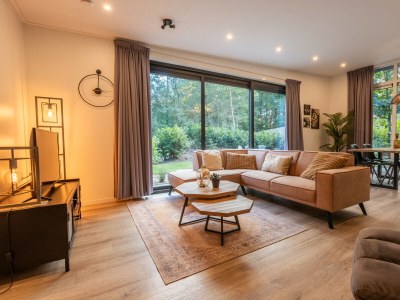 Chalet Vakantiepark De Wiltzangh - Heideborg Lodge Hottub - Features photo 7