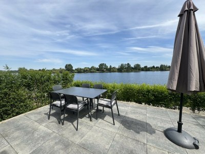 Holiday house Vakantiepark Aan de Maas - Vakantiehuis 6L Waterfr - Environment photo 10