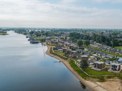 Holiday house Vakantiepark Aan de Maas - Vakantiehuis 6L Waterfr - Outdoor photo 13