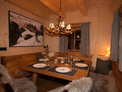 Chalet Mountain Hideaway - Features photo 6