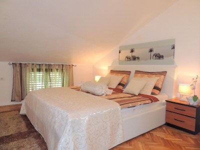 Apartment One bedroom apartment with terrace and sea view Malinska, Krk A-20370-a - Outdoor photo 16