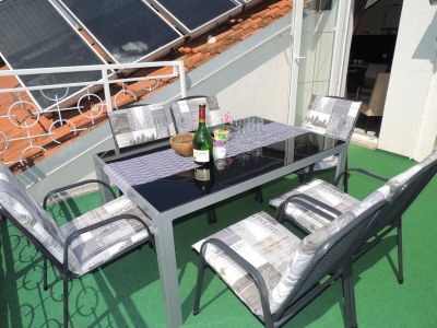 Apartment One bedroom apartment with terrace and sea view Malinska, Krk A-20370-a - Outdoor photo 20