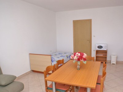 Apartment One bedroom apartment near beach Kustići, Pag A-4087-b - Outdoor photo 8