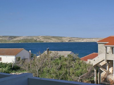 Apartment One bedroom apartment near beach Kustići, Pag A-4087-c - Outdoor photo 16