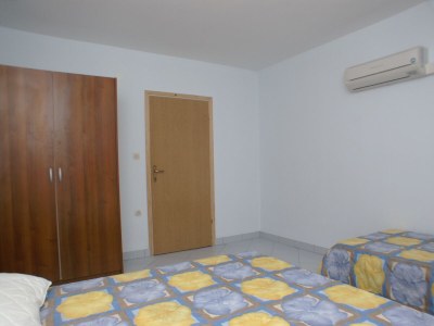 Apartment One bedroom apartment near beach Kustići, Pag A-4087-d - Outdoor photo 12