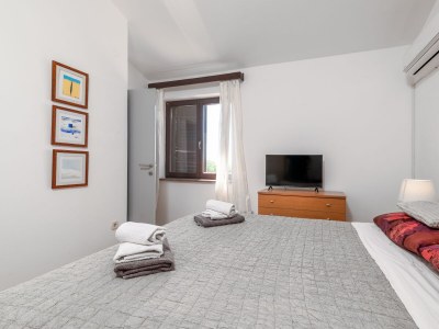 Holiday house Four-bedroom house with terrace Krnica, Marčana K-24375 - Outdoor photo 34