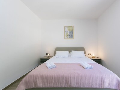 Apartment One bedroom apartment near beach Brela, Makarska A-6007-i - Outdoor photo 8