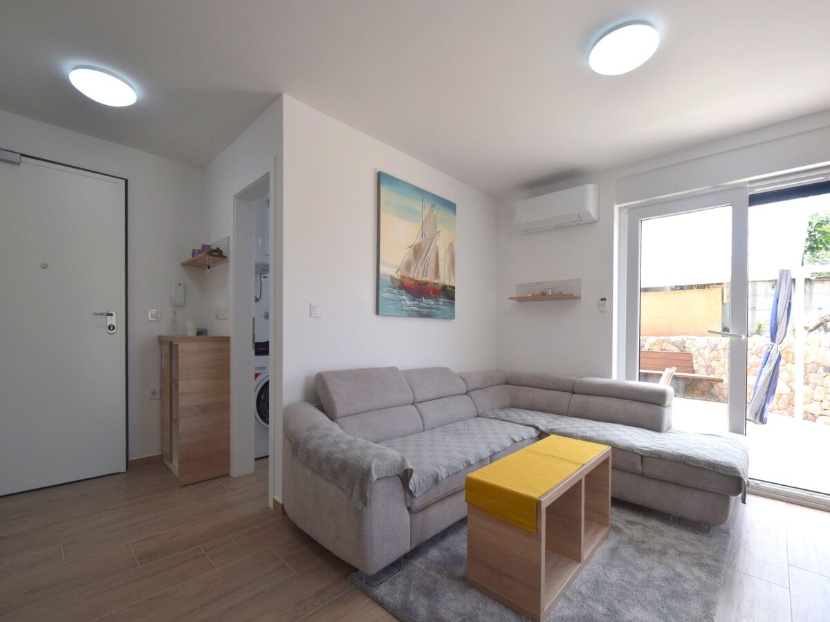 Apartment One bedroom apartment with terrace Vantačići, Krk A-19387-a - Outdoor photo 4