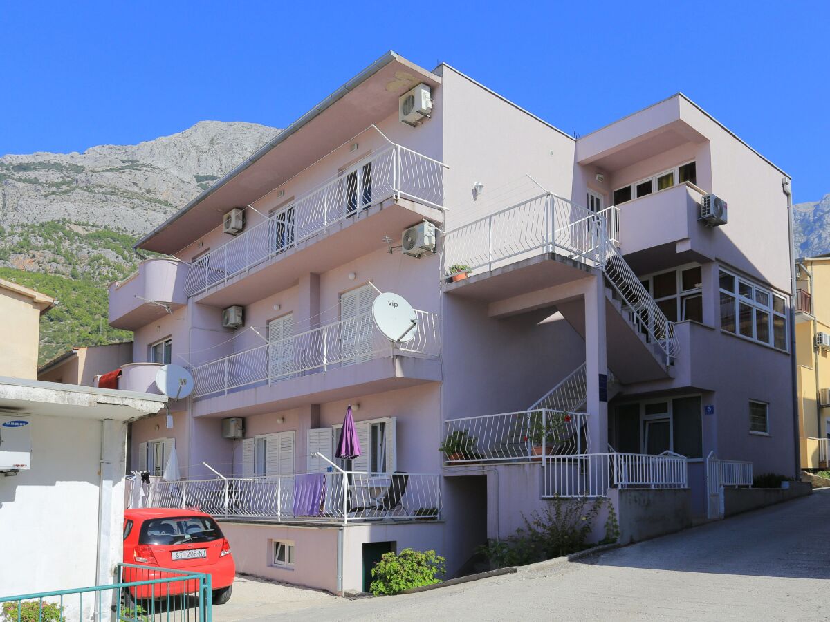 Apartment One bedroom apartment with terrace Baška Voda, Makarska A-21774-a - Outdoor photo 2