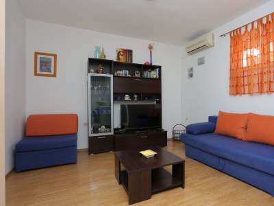 Apartment One bedroom apartment with terrace Baška Voda, Makarska A-21774-a - Outdoor photo 10