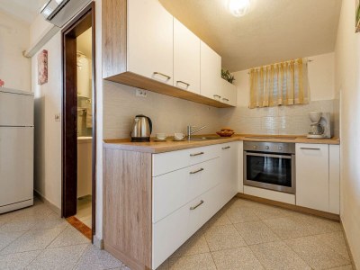 Apartment Two bedroom apartment with balcony and sea view Kožino, Zadar A-5749-b - Outdoor photo 12