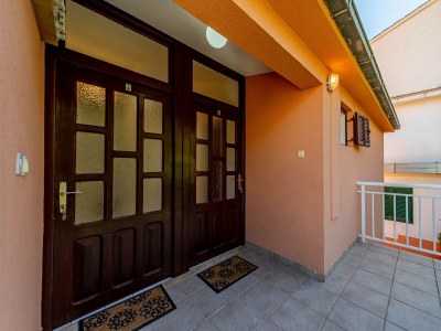 Apartment One bedroom apartment with terrace and sea view Brna, Korčula A-10057-c - Outdoor photo 10