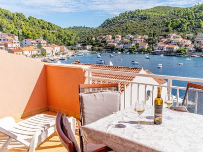 Apartment One bedroom apartment with terrace and sea view Brna, Korčula A-10057-c - Outdoor photo 31