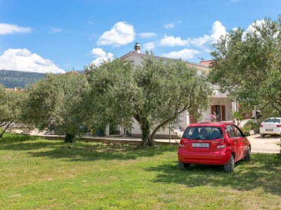 Apartment Three bedroom apartment with terrace and sea view Kaštel Štafilić, Kaštela A-20843-a - Outdoor photo 7