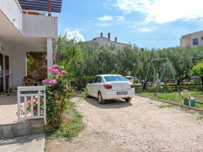 Apartment Three bedroom apartment with terrace and sea view Kaštel Štafilić, Kaštela A-20843-a - Outdoor photo 15