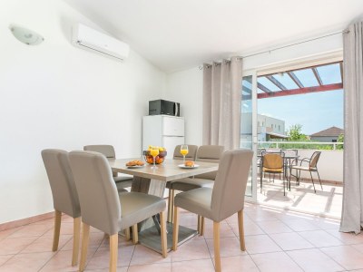 Apartment Three bedroom apartment with terrace and sea view Kaštel Štafilić, Kaštela A-20843-a - Outdoor photo 20