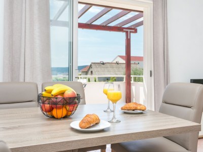 Apartment Three bedroom apartment with terrace and sea view Kaštel Štafilić, Kaštela A-20843-a - Outdoor photo 22