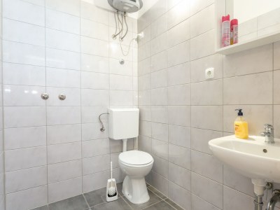 Apartment Three bedroom apartment with terrace and sea view Kaštel Štafilić, Kaštela A-20843-a - Outdoor photo 31