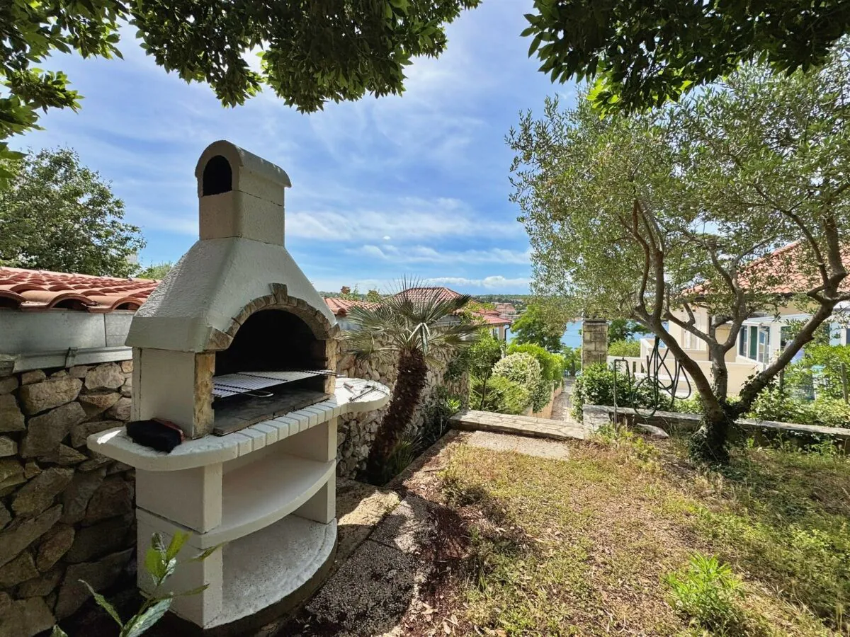 Apartment One bedroom apartment near beach Šilo, Krk A-18704-b - Outdoor photo 3