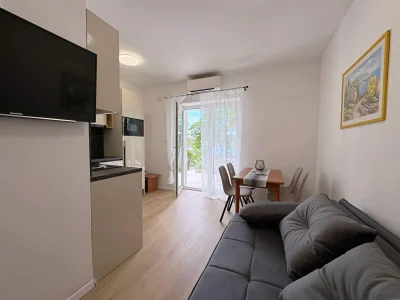 Apartment One bedroom apartment near beach Šilo, Krk A-18704-b - Outdoor photo 10