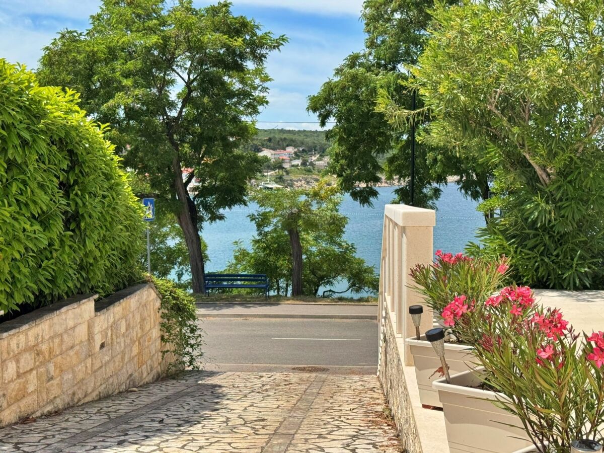 Apartment One bedroom apartment near beach Šilo, Krk A-18704-c - Outdoor photo 4