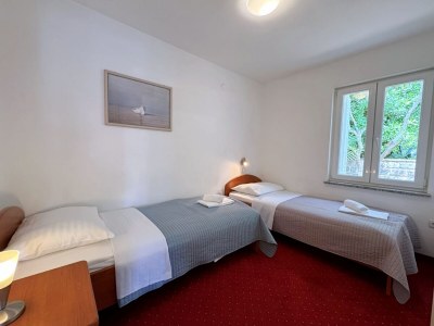 Apartment Two bedroom apartment near beach Šilo, Krk A-18704-f - Outdoor photo 19