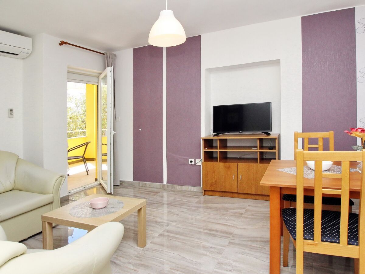 Apartment Two bedroom apartment with terrace Baška, Krk A-18716-a - Outdoor photo 4