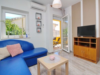 Apartment Two bedroom apartment with terrace Baška, Krk A-18716-d - Outdoor photo 4