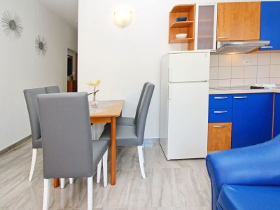 Apartment Two bedroom apartment with terrace Baška, Krk A-18716-d - Outdoor photo 7