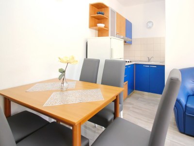 Apartment Two bedroom apartment with terrace Baška, Krk A-18716-d - Outdoor photo 8