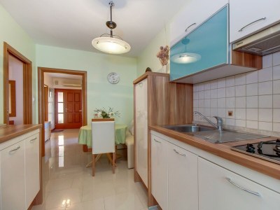 Apartment Two bedroom apartment with terrace Mali Lošinj, Lošinj A-8024-a - Outdoor photo 8