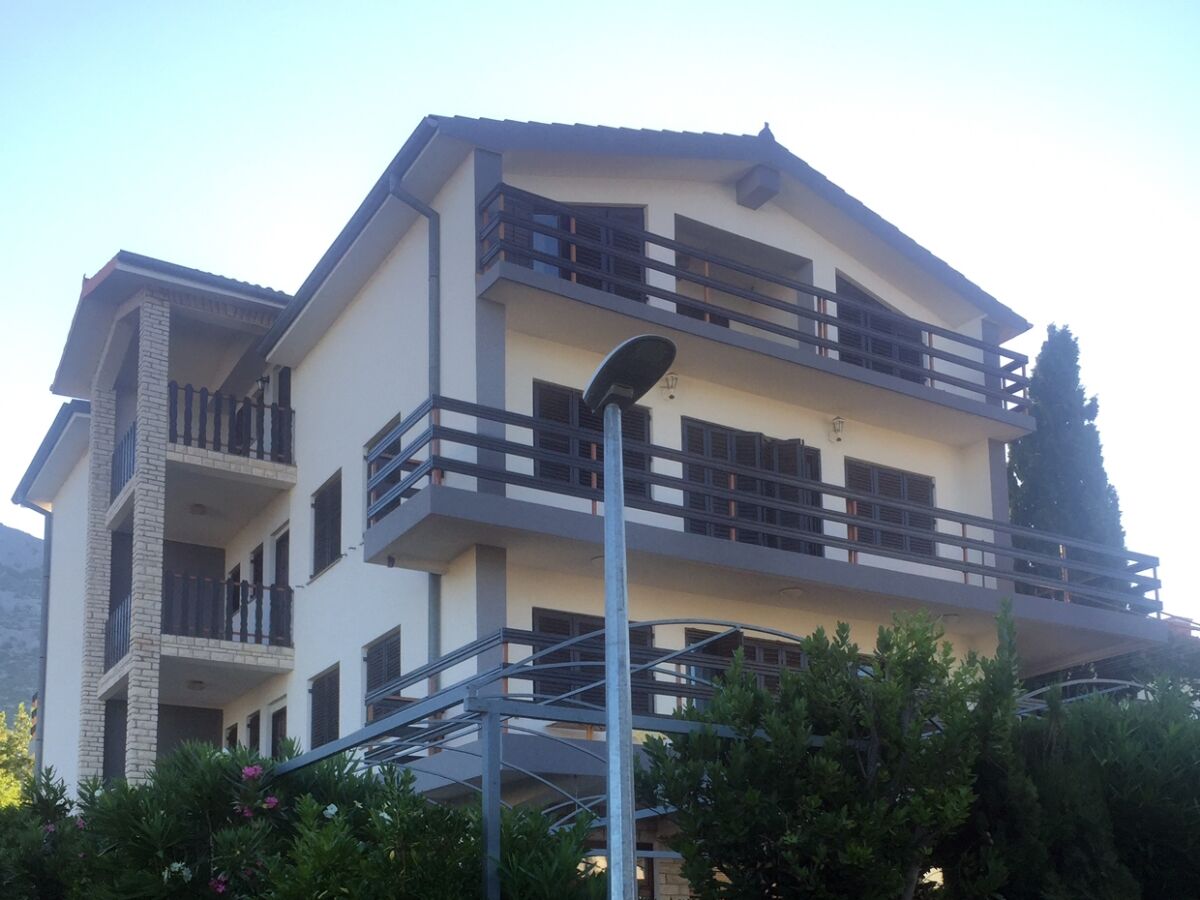 Apartment Apartments and rooms by the sea Starigrad, Paklenica - 6591 - Outdoor photo 3