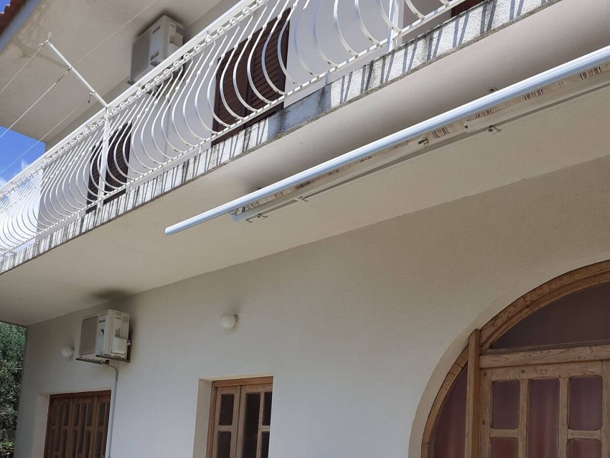 Apartment One bedroom apartment with air-conditioning Makarska A-6768-b - Outdoor photo 2