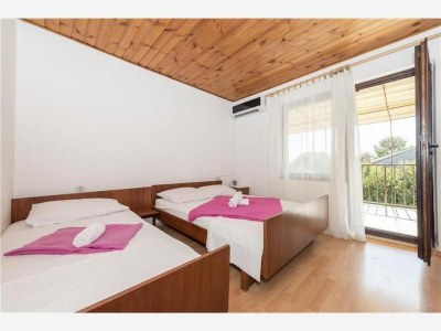 Apartment Three bedroom apartment with balcony Vodice A-18959-a - Outdoor photo 7