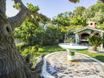 Apartment Two bedroom apartment with terrace and sea view Kampor, Rab A-14841-a - Outdoor photo 5