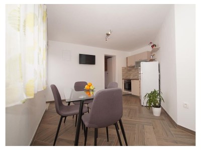 Apartment One bedroom apartment with terrace and sea view Žrnovo, Korčula A-16045-a - Outdoor photo 2