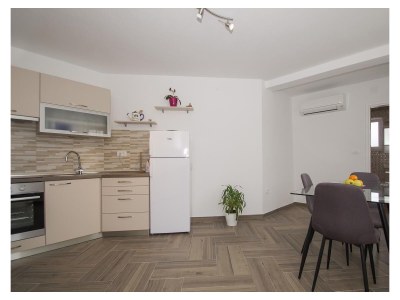 Apartment One bedroom apartment with terrace and sea view Žrnovo, Korčula A-16045-a - Outdoor photo 5