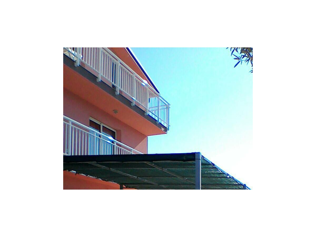 Apartment Two bedroom apartment with balcony and sea view Poljica, Trogir A-14803-b - Outdoor photo 5