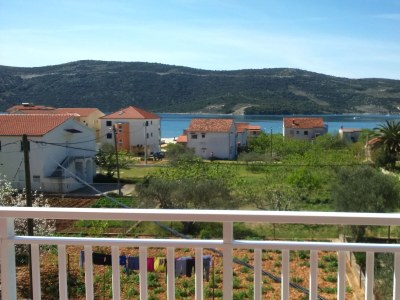 Apartment Two bedroom apartment with balcony and sea view Poljica, Trogir A-14803-b in Marina - Apartment