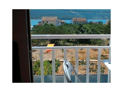 Apartment Two bedroom apartment with balcony and sea view Poljica, Trogir A-14803-b - Outdoor photo 11