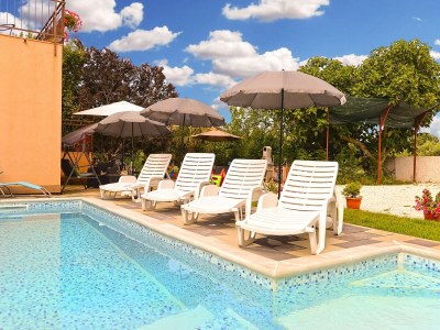 Apartment One bedroom apartment with terrace Fažana A-19596-b - Outdoor photo 9