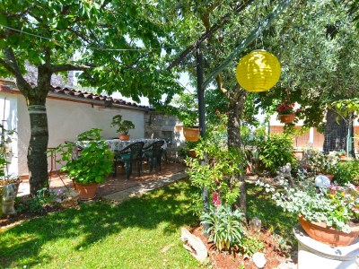 Apartment Two bedroom apartment with terrace Kukci, Poreč A-20797-b - Outdoor photo 11