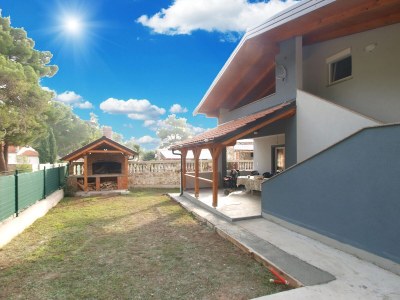 Holiday house Comfortable and spacious house with terrace Peroj, Fažana K-20754 - Outdoor photo 6