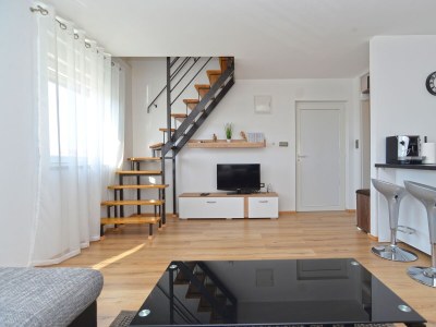 Apartment Two bedroom apartment with balcony and sea view Vodnjan, Fažana A-21040-a - Outdoor photo 5