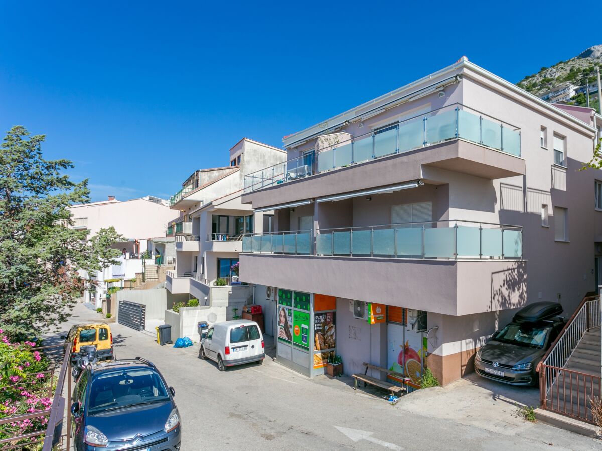 Apartment One bedroom apartment with terrace and sea view Pisak, Omiš A-21568-a