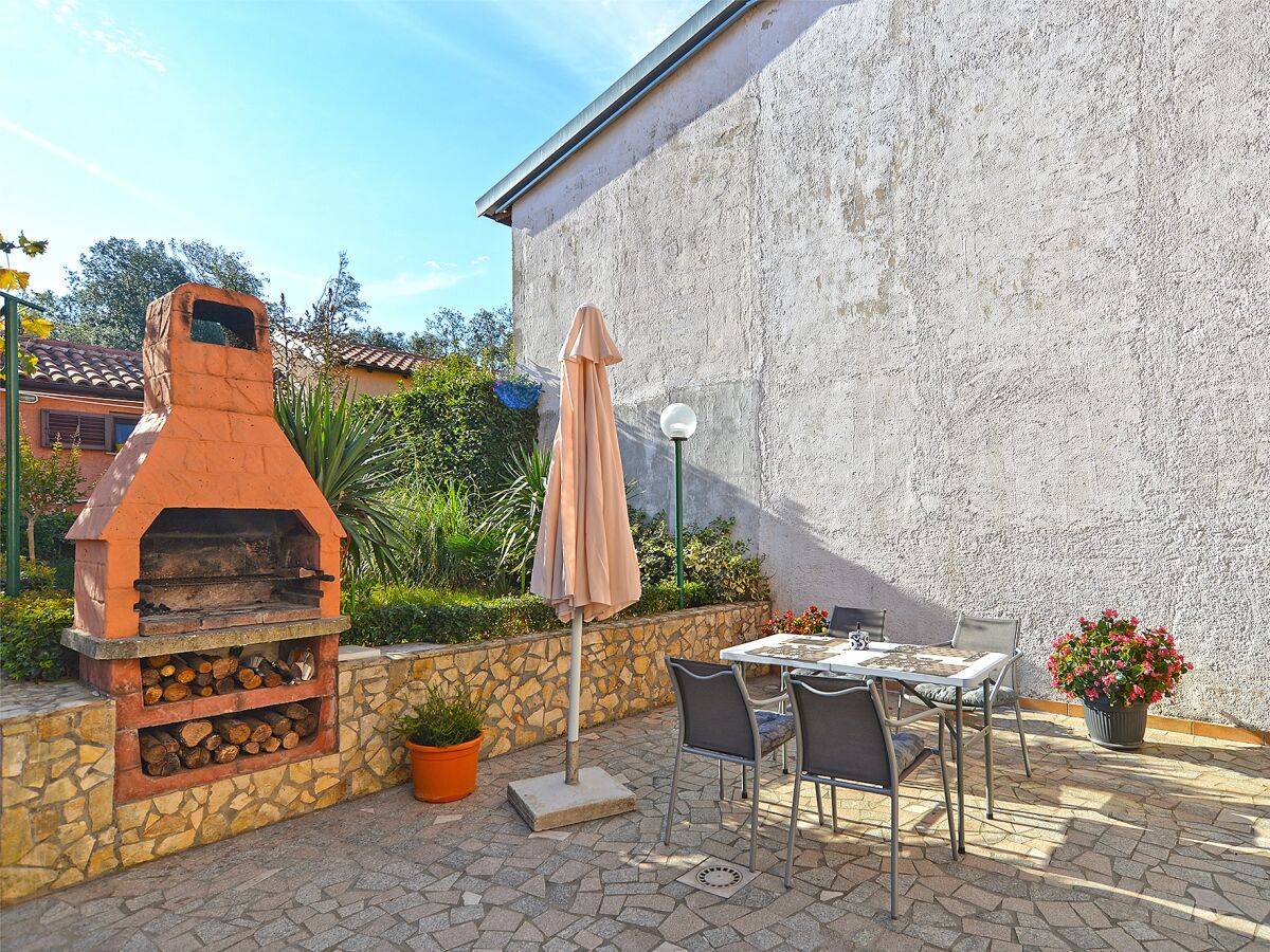 Apartment One bedroom apartment with terrace Štinjan, Pula A-20816-c - Outdoor photo 3