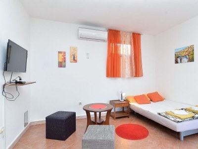 Apartment One bedroom apartment with terrace Štinjan, Pula A-20816-c - Outdoor photo 7