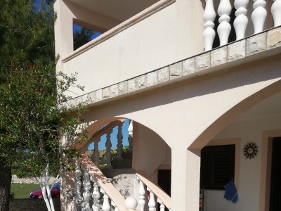 Apartment Two bedroom apartment with terrace and sea view Vir - Lozice, Vir A-21047-b - Outdoor photo 11